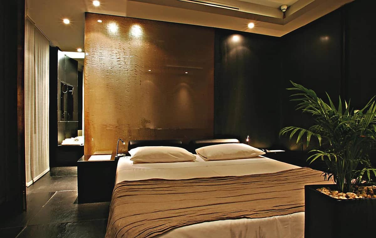 Straf Hotel & Bar
