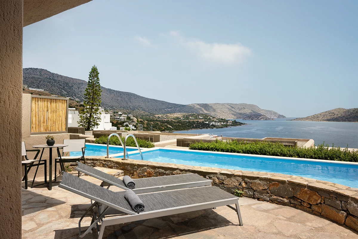 Suite Sapphire cosy avec piscine