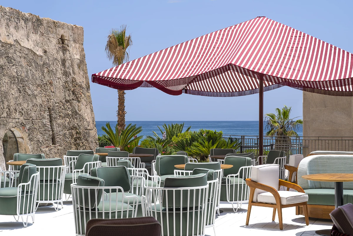 Un des bars de l'hôtel, El Fuerte Marbella