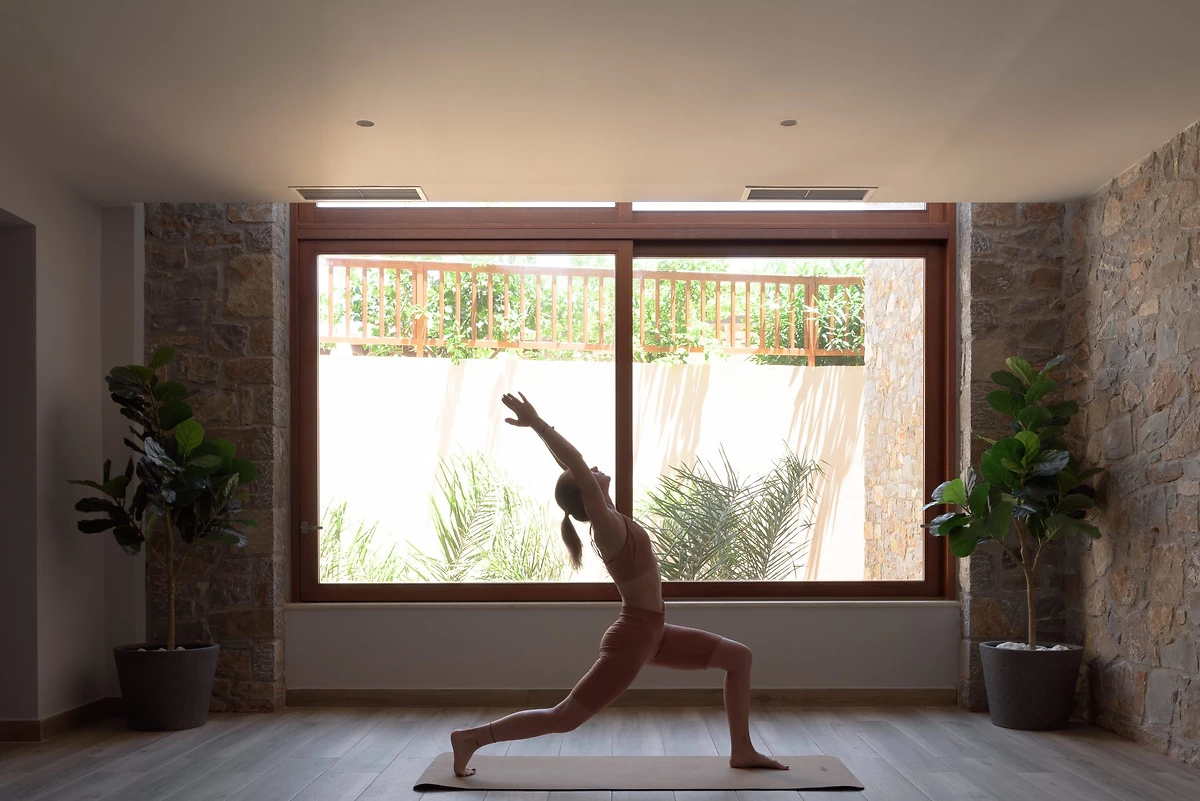Cours de yoga, Ikaros Beach Luxury Resort & Spa, Crète, Grèce