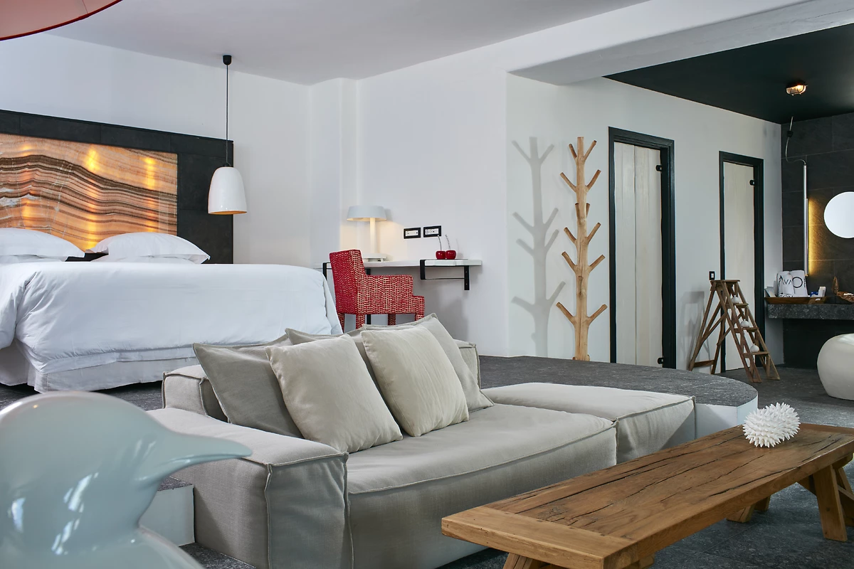 Suite junior mystique