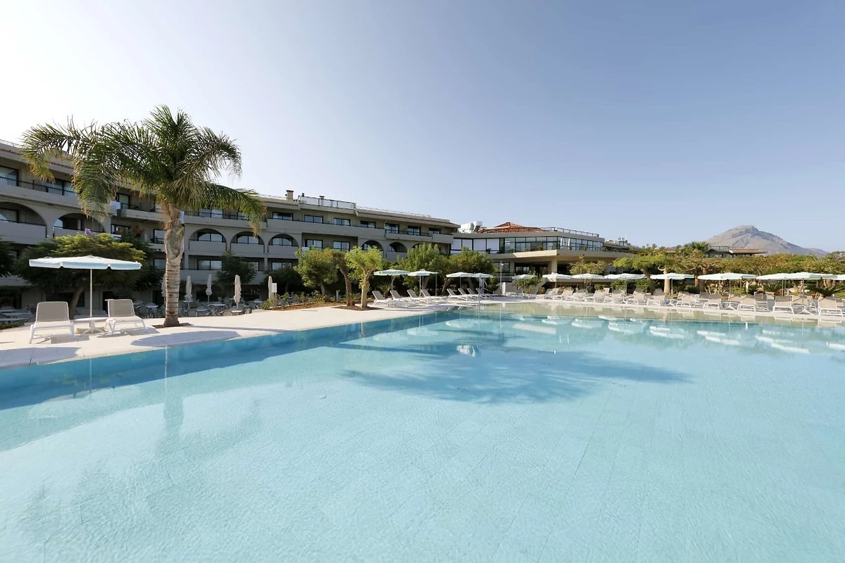 Piscine de l'hôtel, Grand Palladium Sicilia Resort & Spa