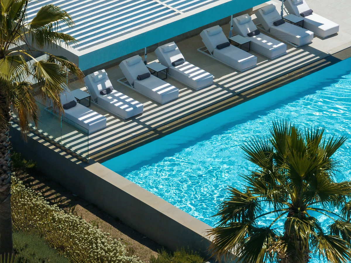 Piscine, Domes Noruz Kassandra