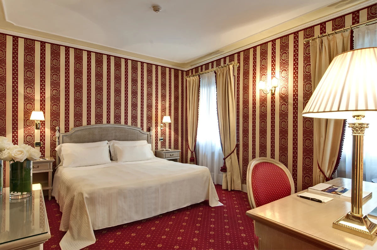 Chambre classique, hôtel Palazzo Sant'Angelo, Venise, Italie