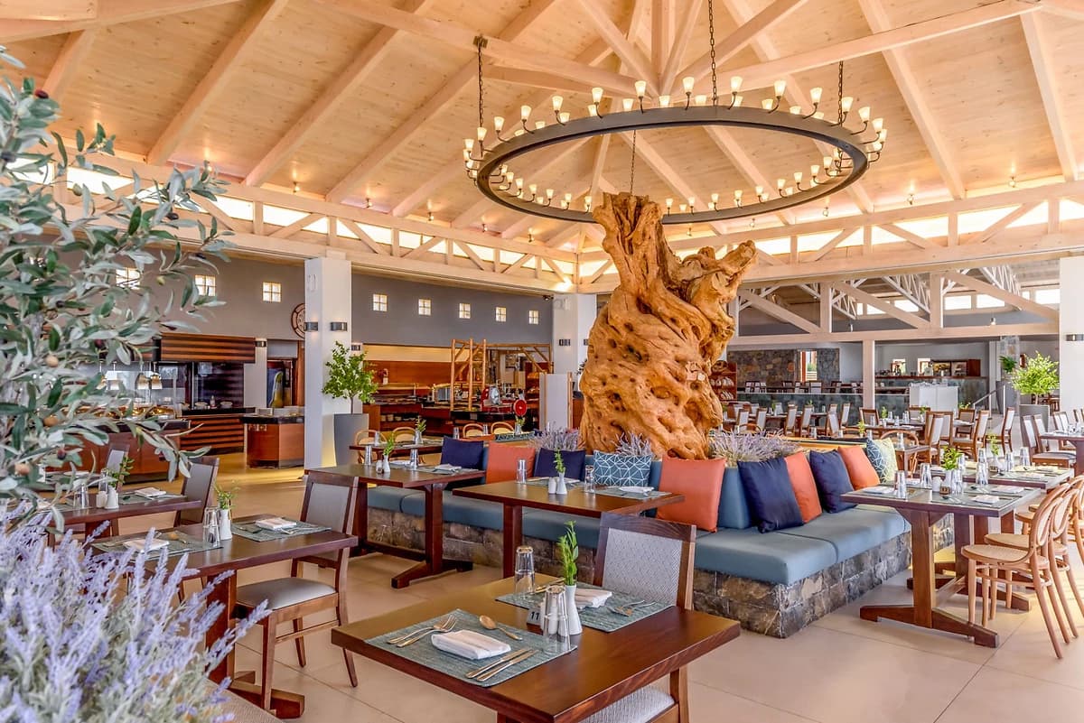 © Ikaros Beach Luxury Resort & Spa