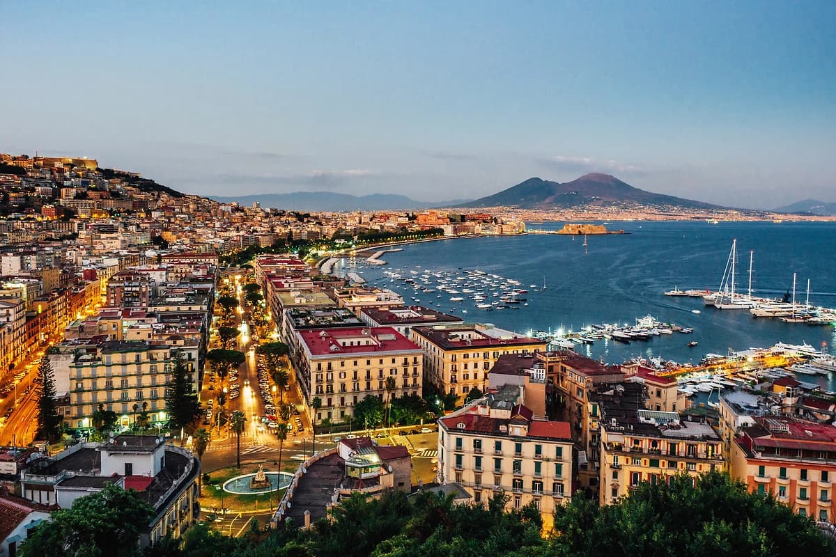 Vue sur la baie de Naples et le Vésuve, Campanie