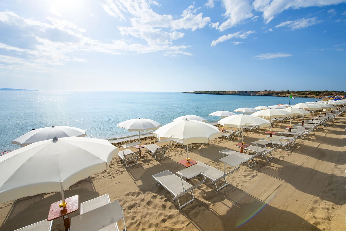 Plage de l'hôtel, VOI Arenella Resort