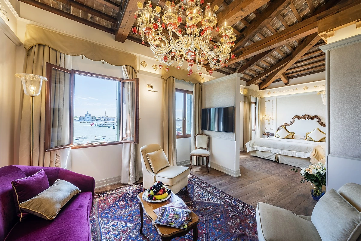 Suite junior, Hotel Monaco & Grand Canal