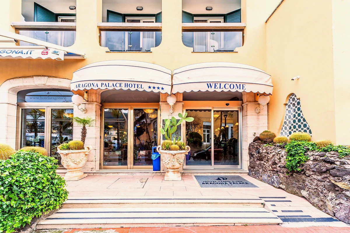 Entrée, Aragona Palace Hotel & Spa, Ischia, Italie