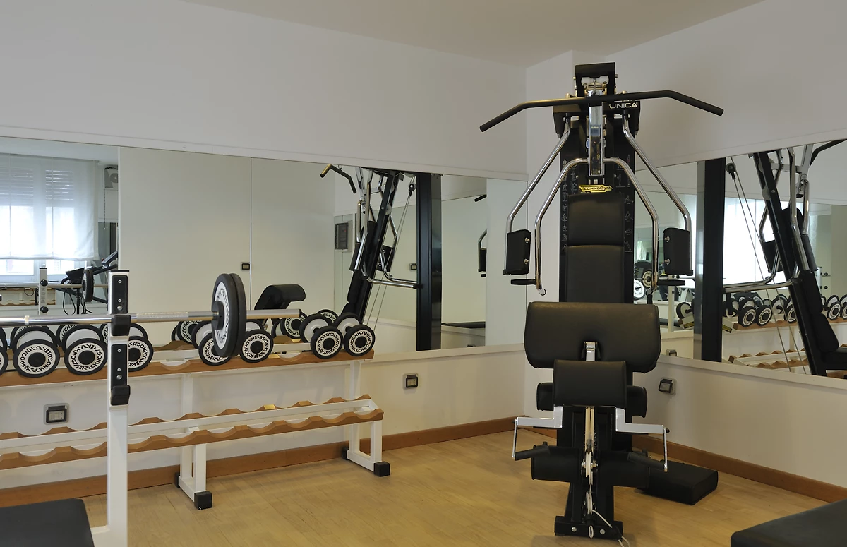Salle de sport, Hotel Principe di Villafranca, Sicile, Italie
