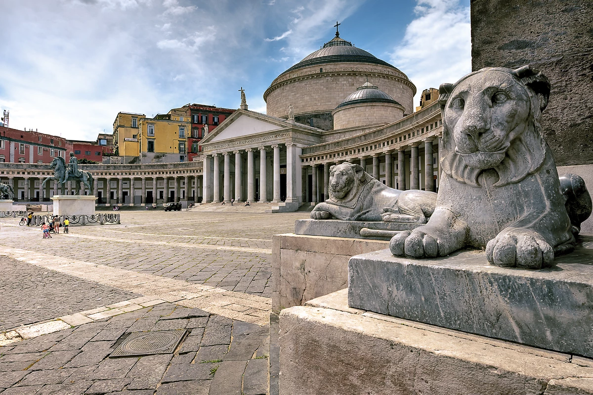 Plazza Plebiscito, Naples, Campanie, Italie