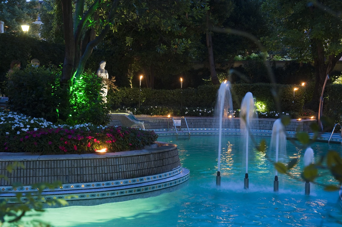 Piscine, Grand Hotel Villa Medici, Florence