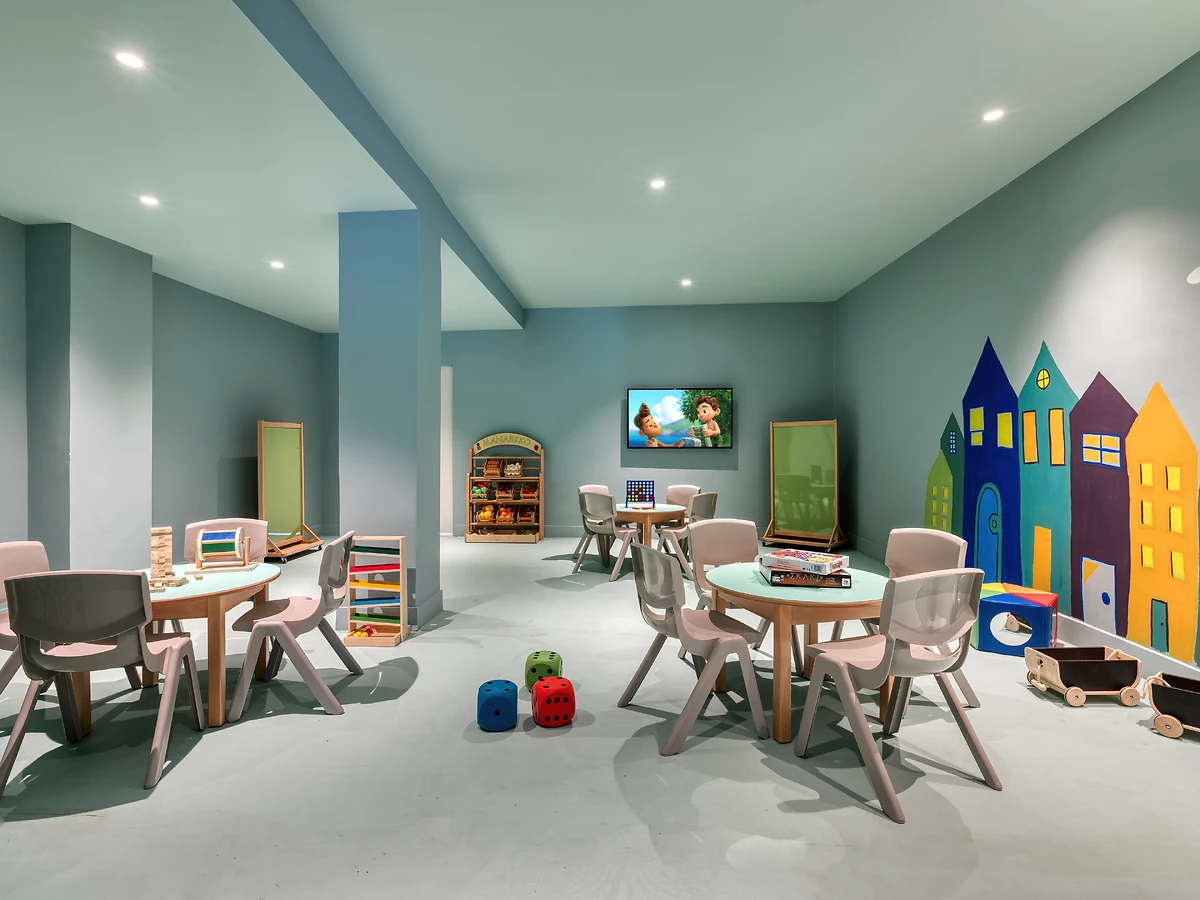 Club pour enfants, Domes Aulūs Zante
