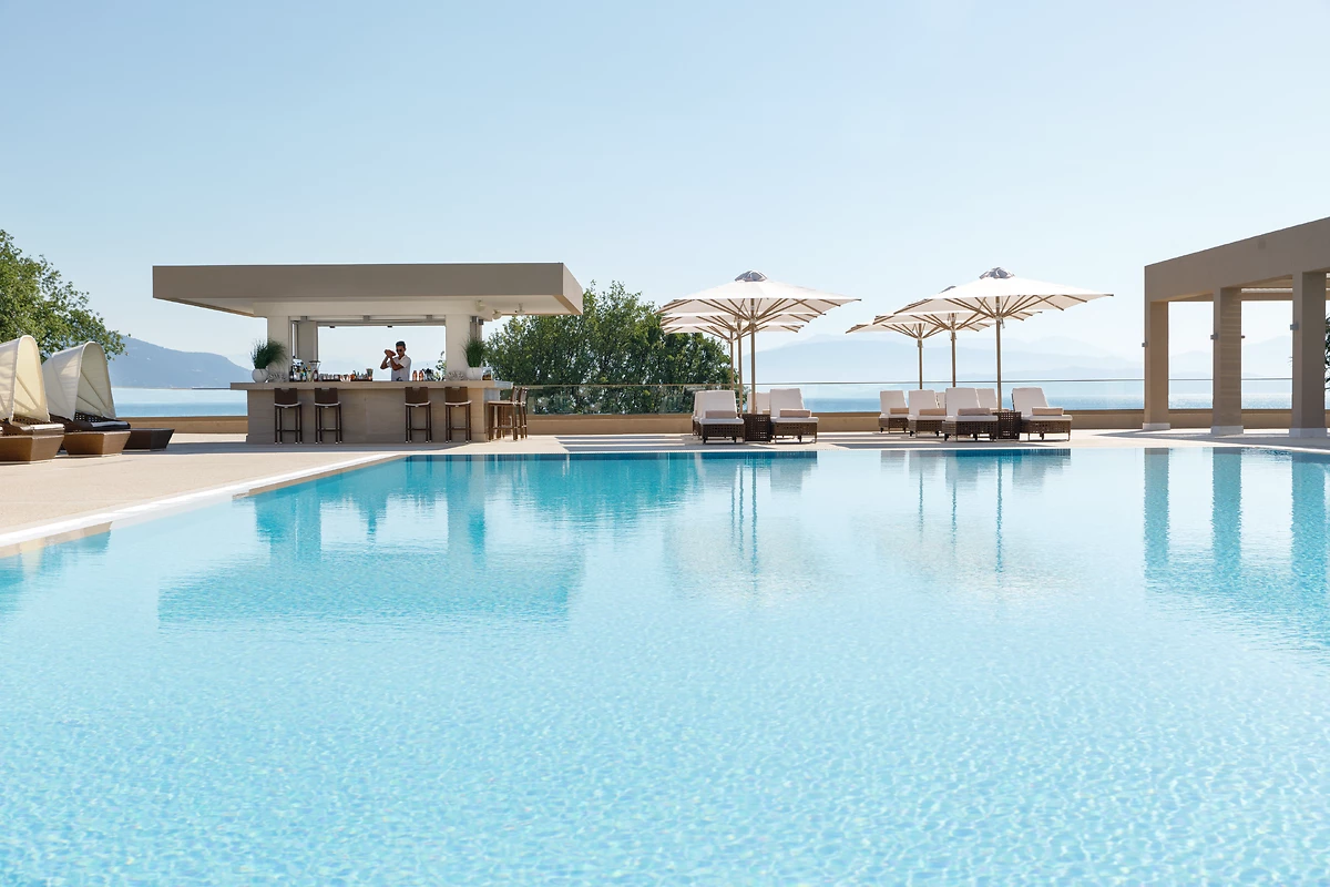 Piscine réservée aux adultes, Ikos Dassia, Corfou, Grèce