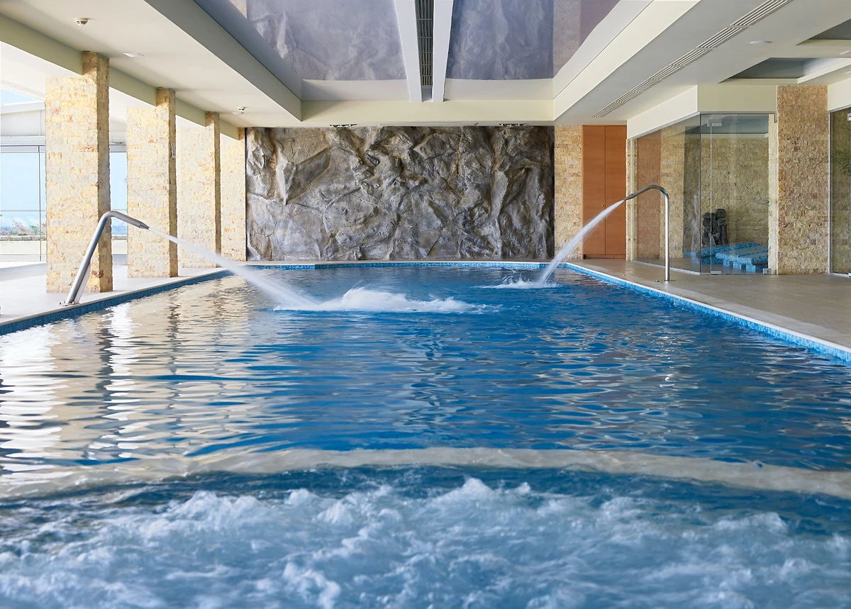 Piscine du Spa, Ikaros Beach Luxury Resort & Spa, Crète, Grèce