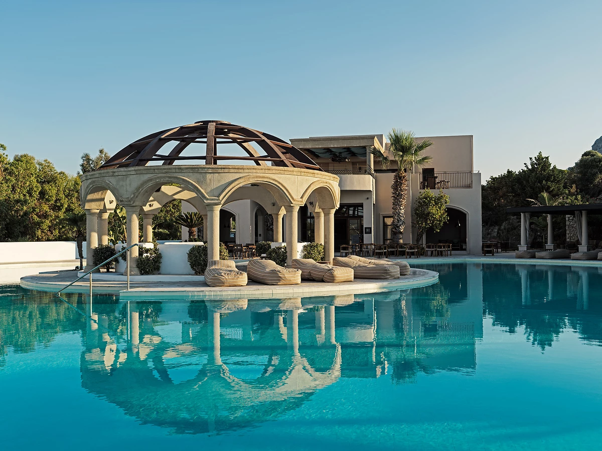 Piscine de l'hôtel, hôtel Lindian Village Beach Resort, Curio Collection
