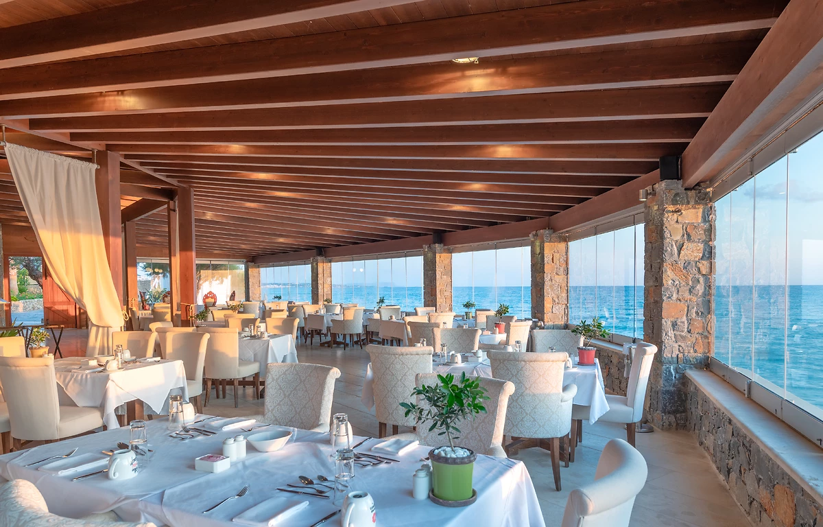 Restaurant Ayeri, hôtel Ikaros Beach Luxury Resort & Spa