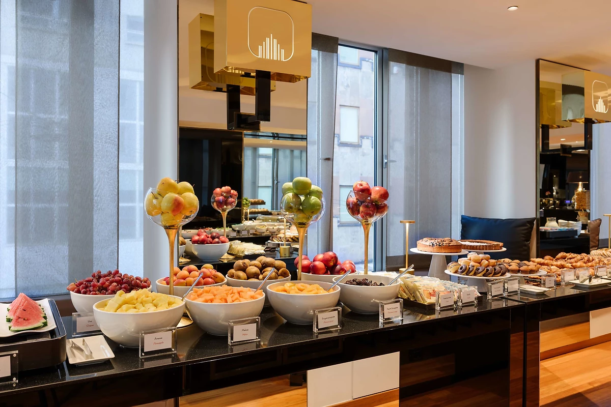 Restaurant, Buffet, The Square Milano Duomo