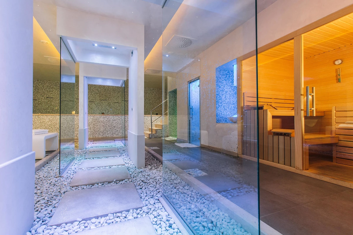 Spa, Porto Giardino, Pouilles, Italie