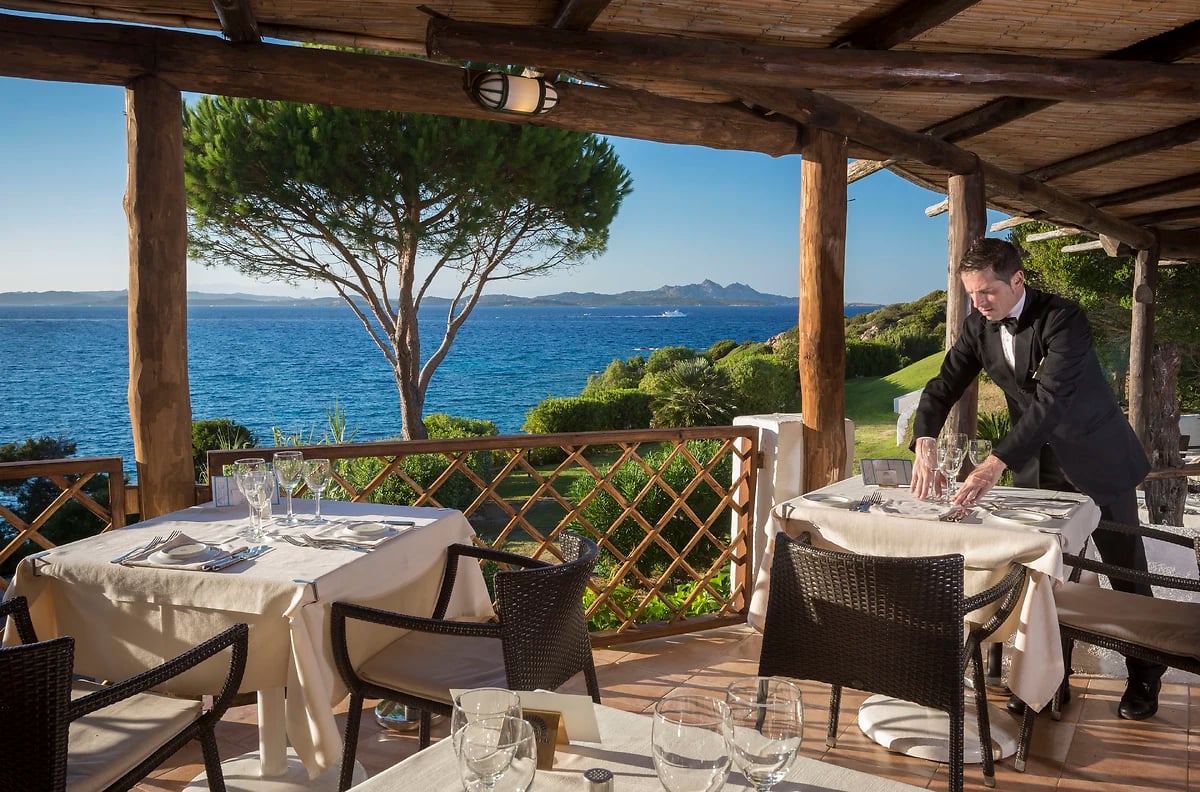 Vue depuis la terrasse du restaurant de l'hôtel, hôtel La Bisaccia