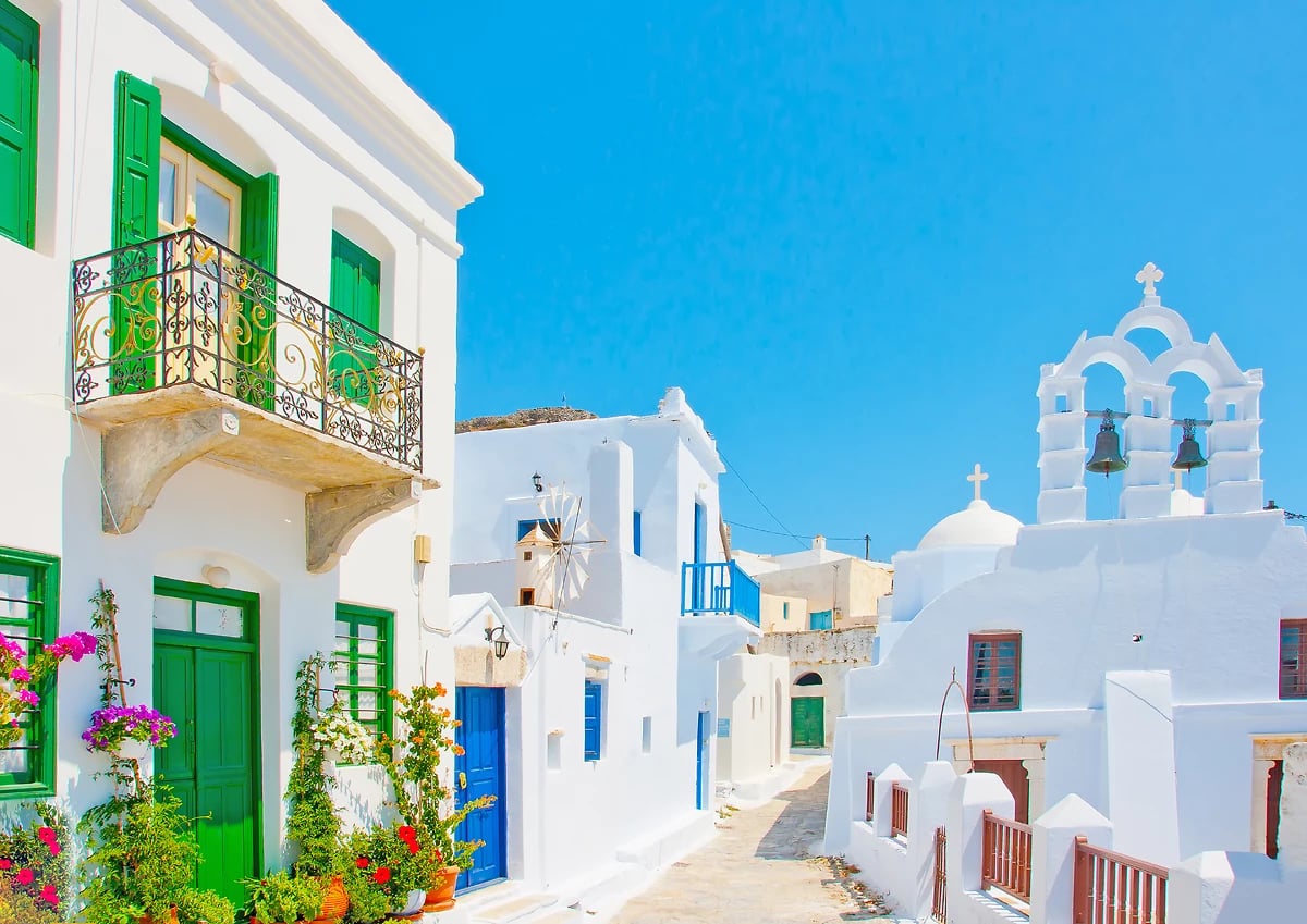 Route de pierres et maisons traditionnelles, Chora, Amorgos, Cyclades,Grèce