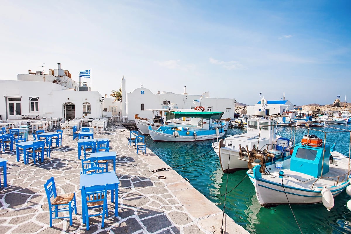 Port de Naoussa (village de pêcheurs), Paros, Cyclades, Grèce