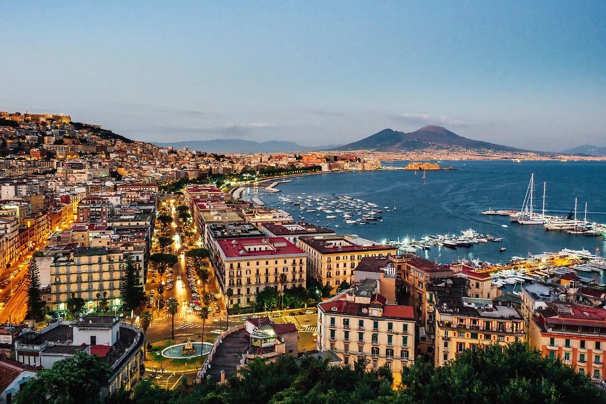 Vue sur la baie de Naples et le Vésuve, Campanie