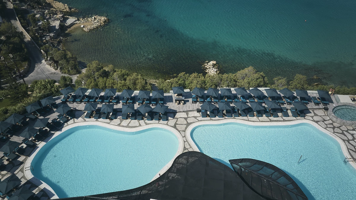 Vue aérienne de la piscine principale, Myconian Imperial, Cyclades, Grèce