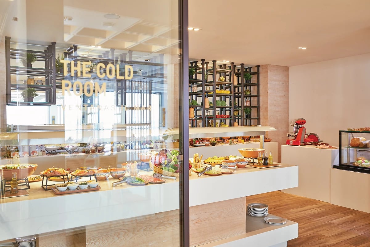 Buffet, restaurant Ventanas Il Mar, hôtel Grecotel LUXME White, Crète, Grèce