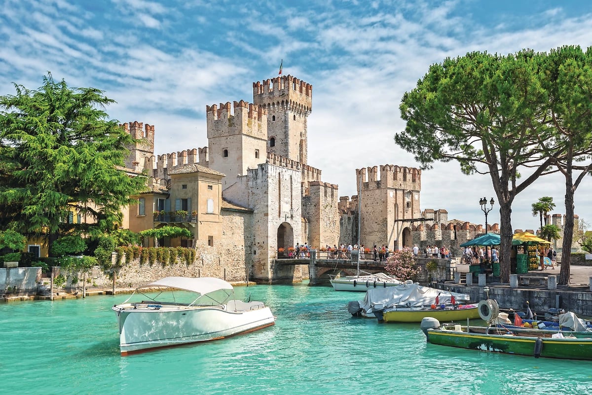 Rocca Scaligera, château sur l'île de Sirmione, lac de Garde