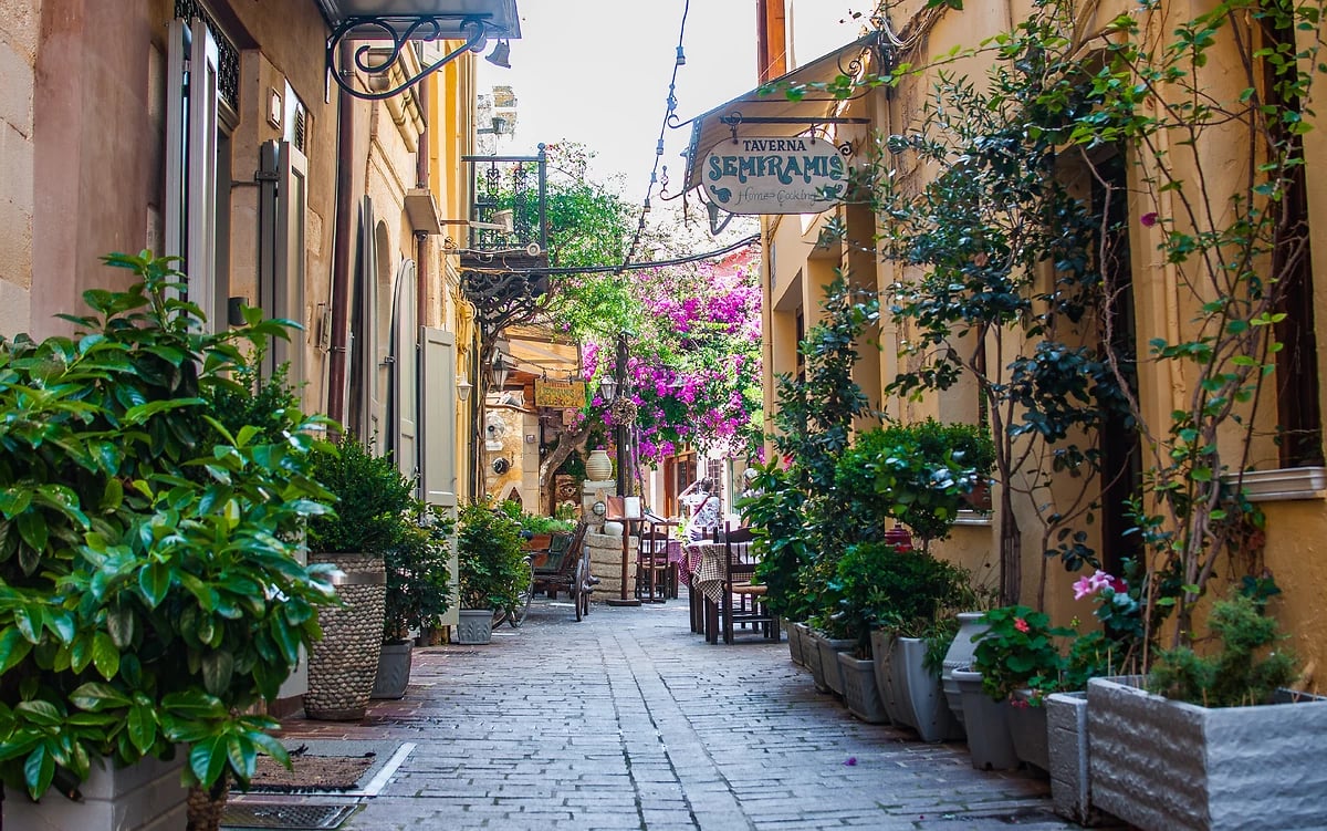 Ruelle dans la vieille ville de Réthymnon, Crète, Grèce