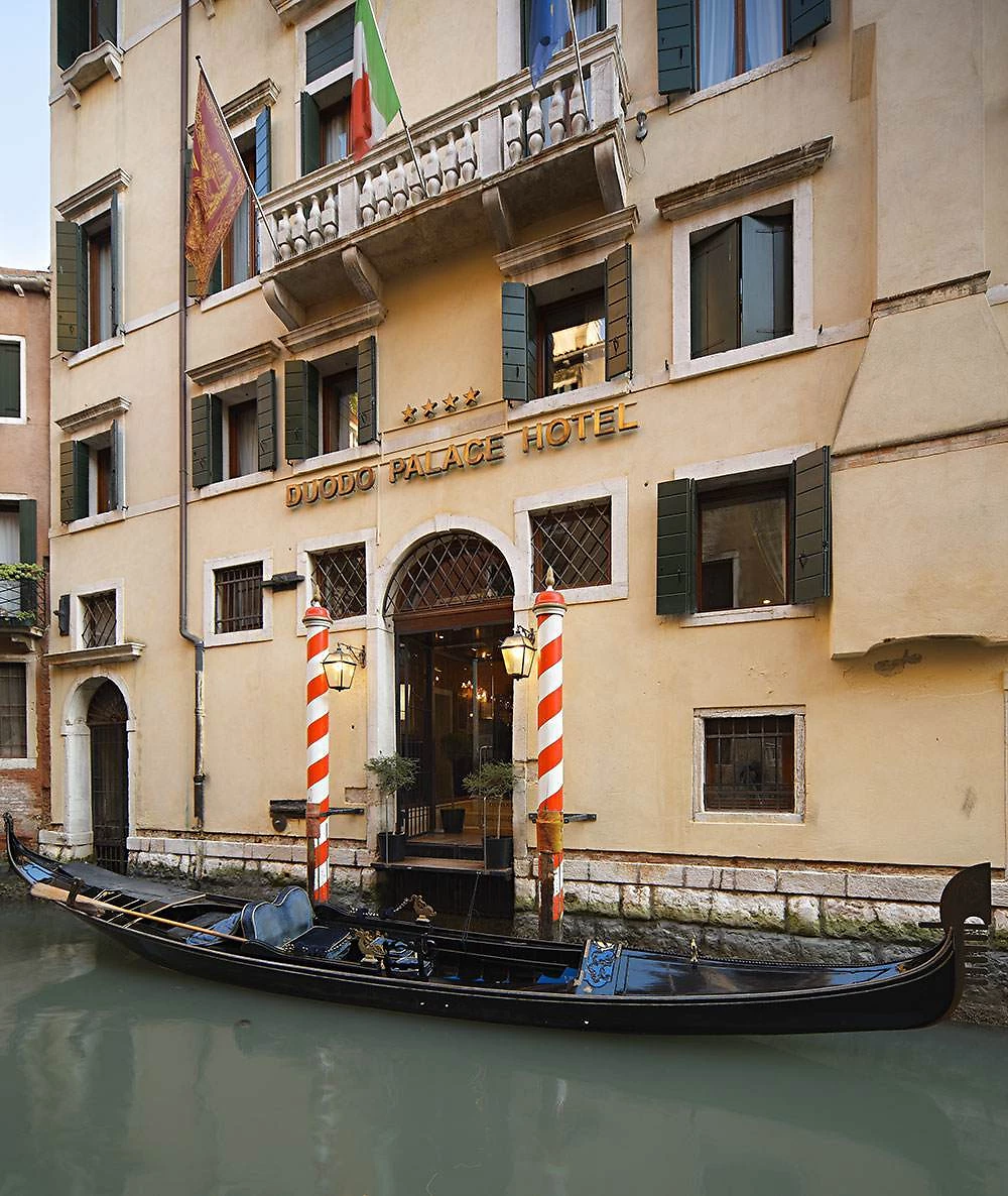 Façade, Duodo Palace, Venise, Italie