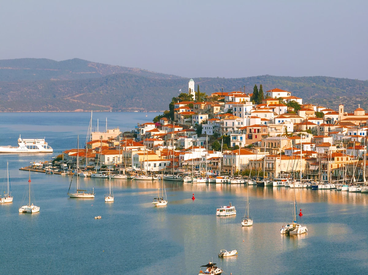 Port, Poros, Saroniques, Grèce