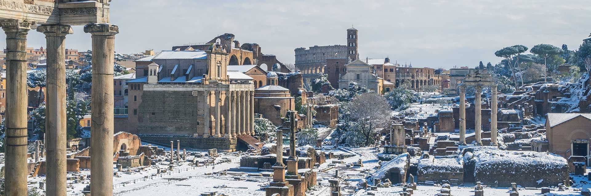 Forum romain sous la neige, hiver, Rome, Italie