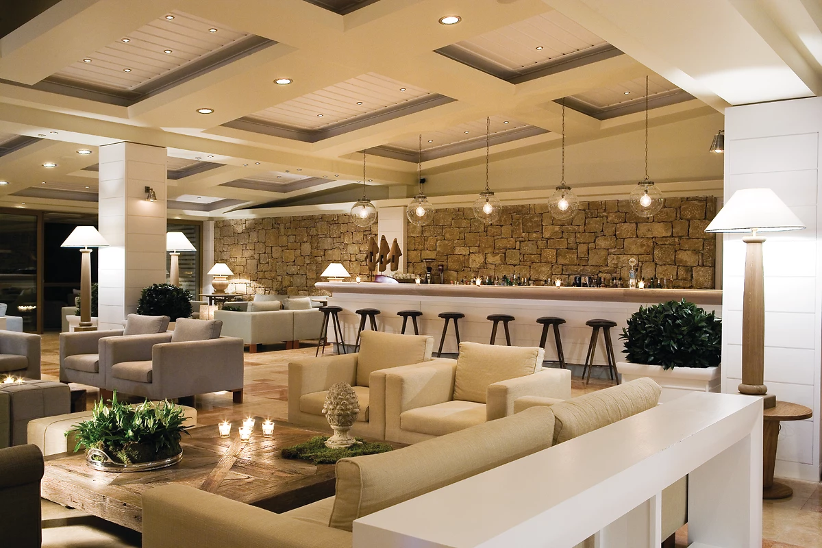 Le Cabana Lounge Bar, Sani Club