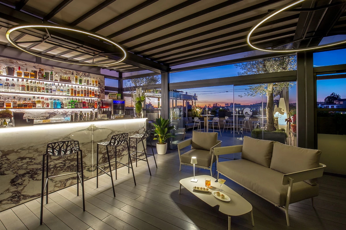 Bar de l'hôtel, Monti Palace Hotel