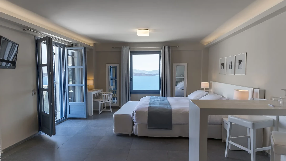 Suite honeymoon plunge pool