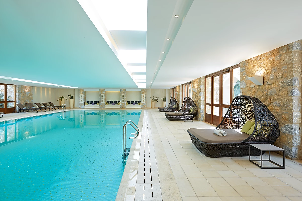 Piscine, centre de remise en forme Westin WORKOUT, hôtel The Westin Resort Costa Navarino