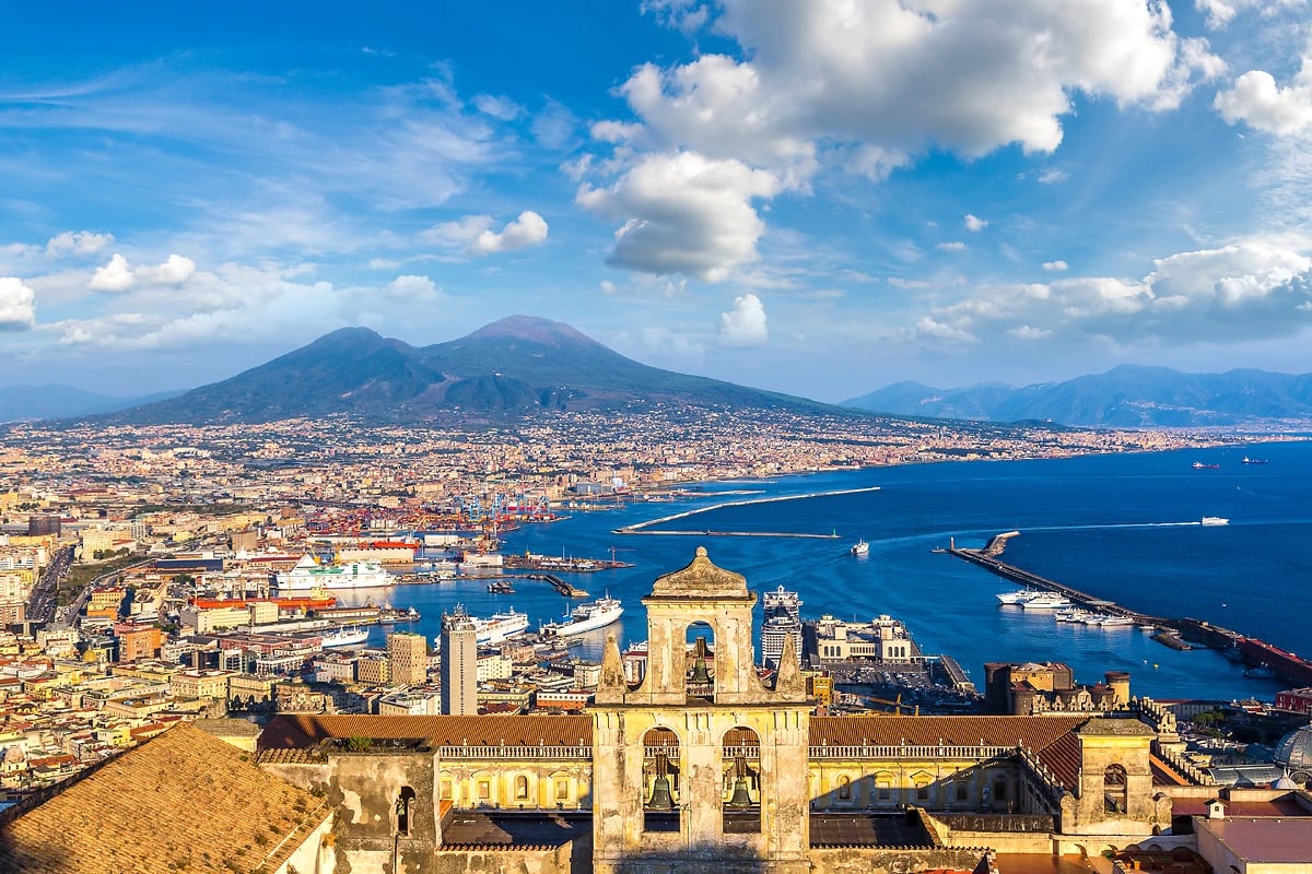 Vue de Naples et le Vésuve, Naples, Campanie, Italie