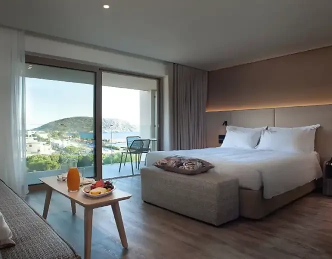 Chambre deluxe supérieure vue mer partielle