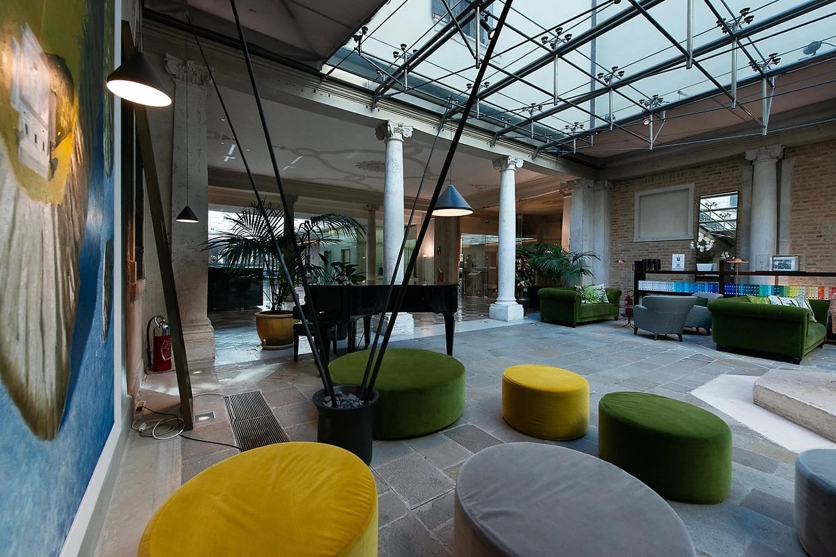 Lobby, Hotel Monaco & Grand Canal