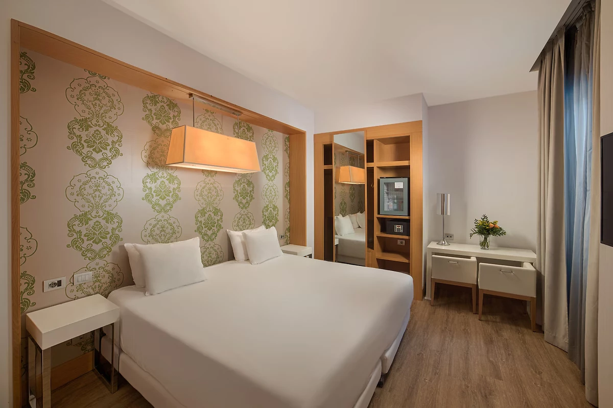 Chambre standard, NH Genova Centro, Gênes, Italie