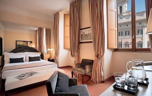 Classic Double room  avec Vue Montecitorio, Hôtel Colonna Palace, Rome, Italie.