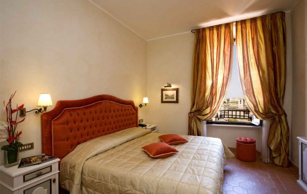 Chambre classique, hôtel Voi Donna Camilla Savelli, Rome, Italie