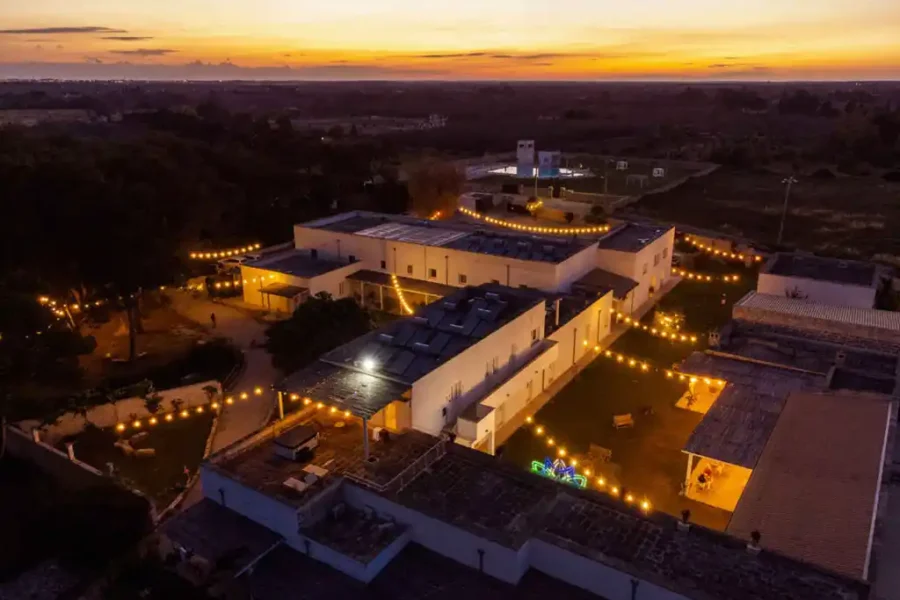 Vue aérienne, Masseria Rauccio, Pouilles, Italie