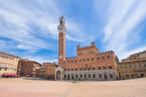 Palazzo Pubblico avec la Torre del Mangia, piazza del Campo, Sienne, Toscane